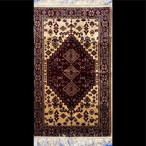 *NEW* Sajada/Prayer Rug~Made in Tunisia
